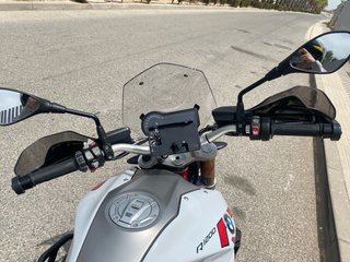 BMW R1200R LC K53 Naked Blanca y Roja 2015