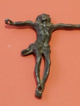 Cristo antiguo de plomo para restaurar con madera