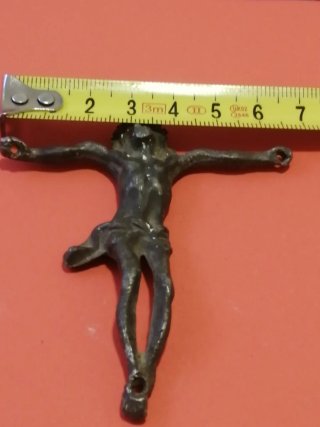 Cristo antiguo de plomo para restaurar con madera