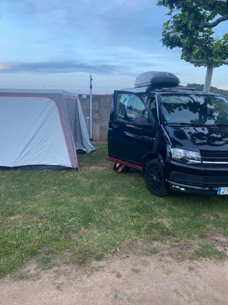 Volkswagen Multivan 2017 - foto 1