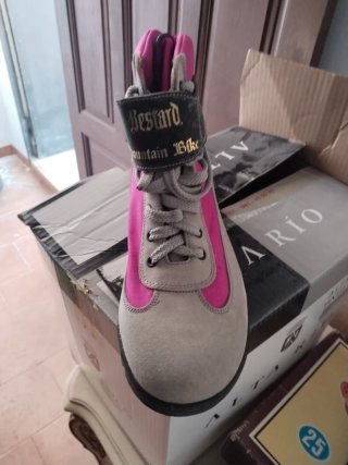 Botas Mountain Piel Vacuno Vintage Beige/Rosa