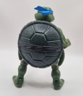 Action Figure TMNT Leonardo Mutatin Playmates Toys