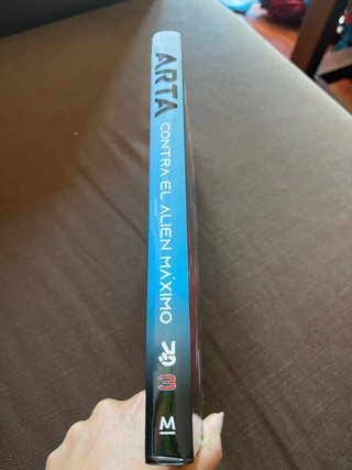 Libro: “arta contra el alien máximo”