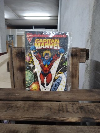 EXCELSIOR BIBLIOTECA MARVEL CAPITAN MARVEL