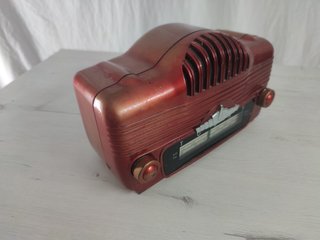 Radio Vintage AM/FM Roja y Plateada