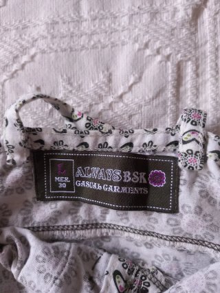 Camiseta tirantes estampada Bershka Talla L