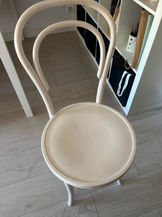 Coppia di sedie Thonet in legno laccato beige