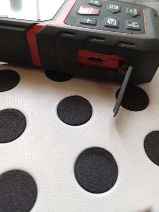 Metro láser BULTMEIER con funda