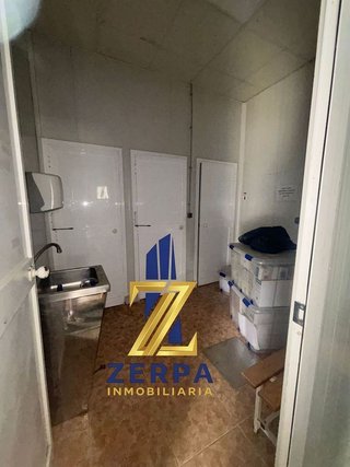 Nave industrial en venta en Centro en Alcalá de Guadaira