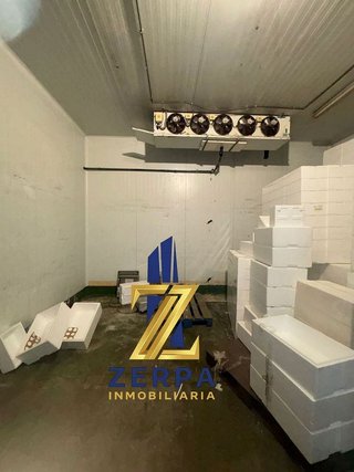 Nave industrial en venta en Centro en Alcalá de Guadaira