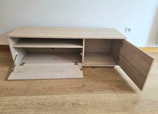 URGE: Mesa de centro de madera. Medidas: 102x50x43