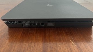 PS4 Slim 1TB + Mando DualShock4