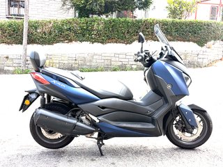 Yamaha XMAX 300 solo 2900km recien pasada ITV