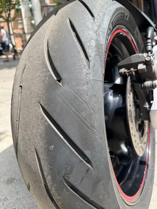 Suzuki GSR600