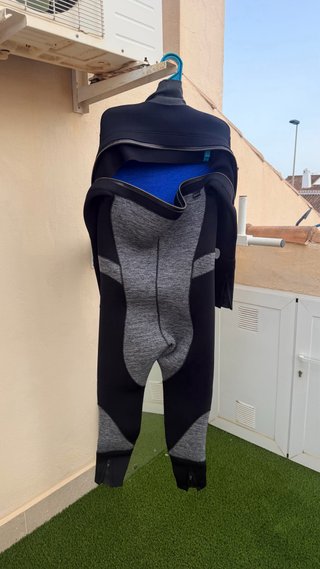 Traje de buceo Mares Semiestanco Neopreno 6,5 mm.