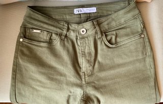 4 Pantalones Pitillo Zara