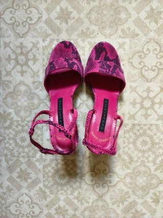 Sandalias Pura López Piel Serpiente Rosa
