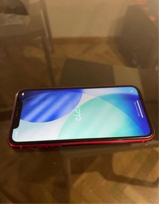 iPhone 11 64 GB Rojo