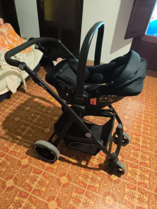 Cochecito de bebé 3 piezas también es plegable