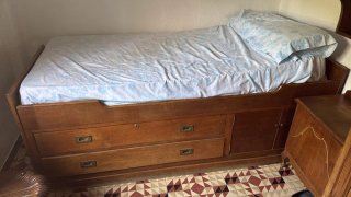 Cama barco de madera con cajones