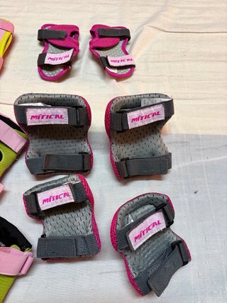 Protecciones patinaje infantil rosa