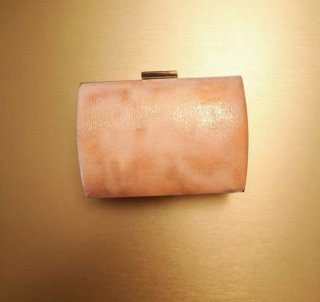 Bolso de fiesta dorado y beige