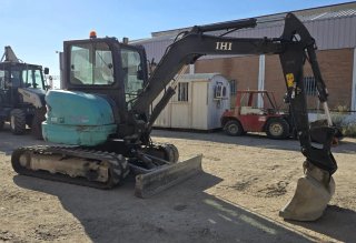 RETROEXCAVADORA GIRATORIA  IHI  5.000 Kg