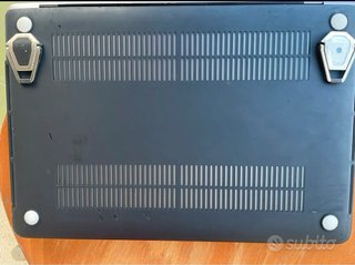 MacBook Pro 2018 Intel i7 Touch Bar