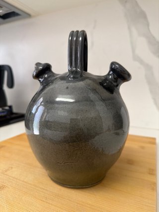 Botijo de cerámica artesanal