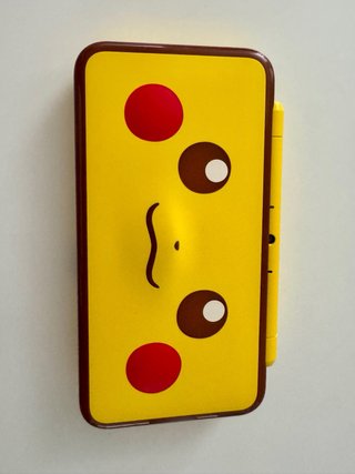 Nintendo New 2DS XL Pikachu Edition