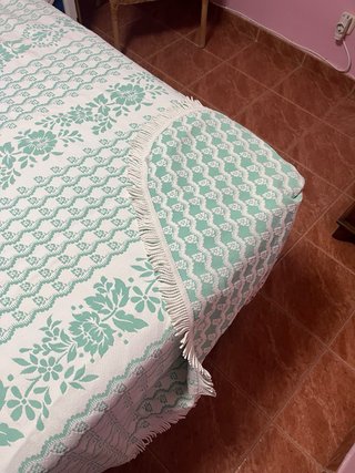 Colcha vintage floral verde agua