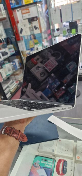MacBook Pro 13 2015 16GB/512GB