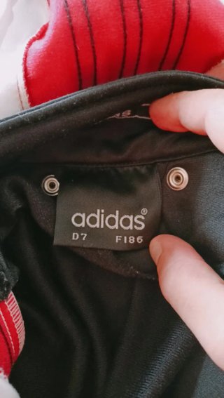 Tuta Adidas Vintage Nera e Rossa