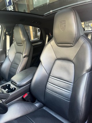 Porsche Cayenne 2025