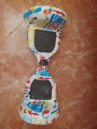 Hoverboard con diseño graffiti