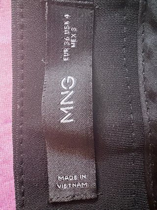Pantalón de vestir Mango negro