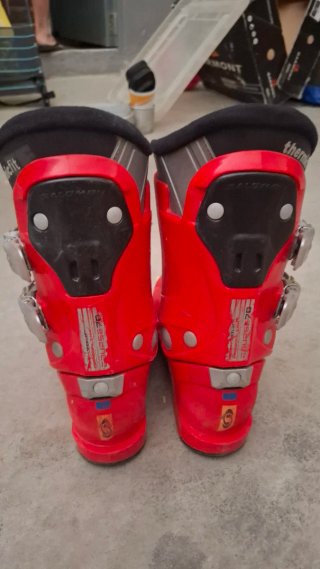 Material de esquí a 20 euros