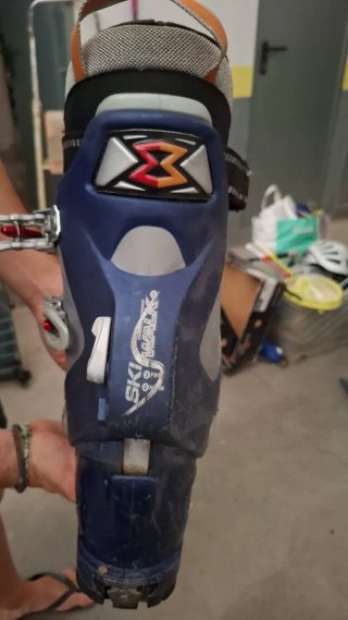 Material de esquí a 20 euros