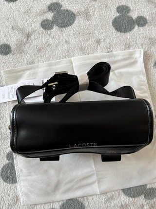 Bolso bandolera Lacoste negro y gris
