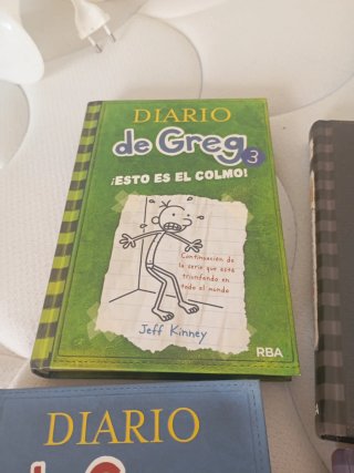 Lote de 4 libros de Diario de Greg.
