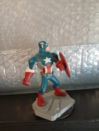 Figura Capitán América Disney Infinity