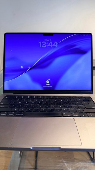 MacBook Pro 14” M1 Max 64 GB RAM 1 TB