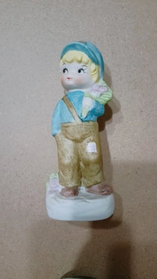 Set 4 Porcellane Capodimonte Bambini
