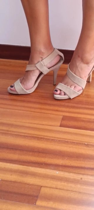 Sandalias de ante beige