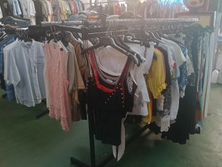 Lote Restos Ropa Chica y Chico