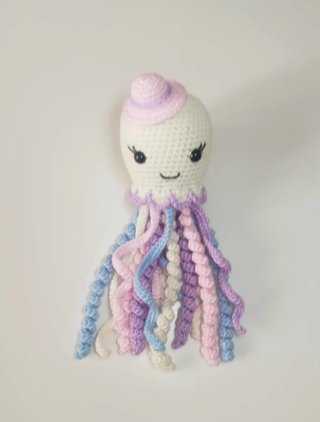 Pulpo apego crochet bebé con sonajero Amigurumi
