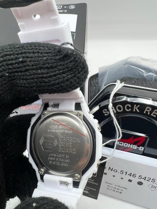 Casio G-SHOCK Blanco y Azul