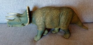Kenner 1993 Jurassic Park Triceratops vintage