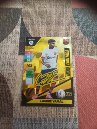 Carta Lamine Yamal - Edición Limitada - Adrenalyn
