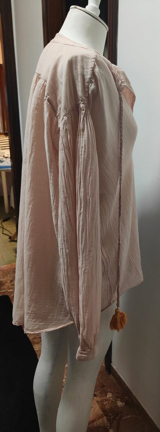 Blusa Souvenir rosa antico con nappe